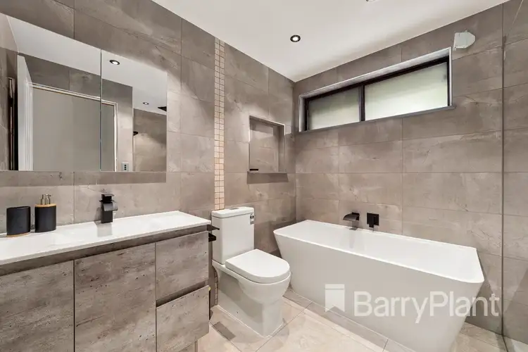 Sixth view of Homely house listing, 7 Giles Court, Mill Park VIC 3082