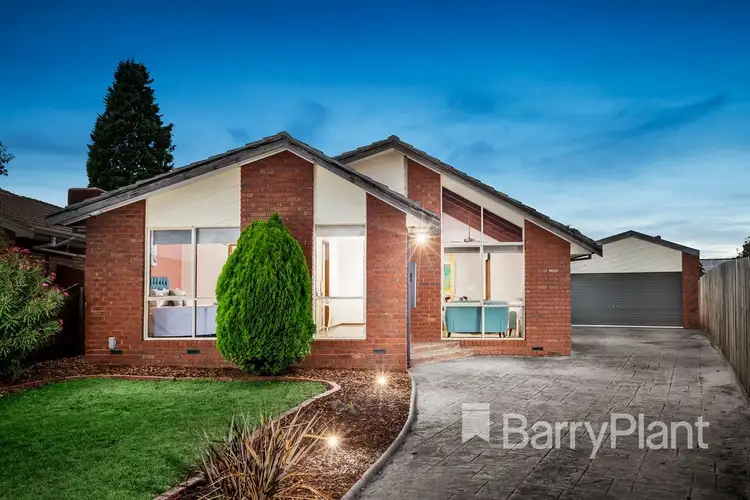 9 Clayton Court, Mill Park VIC 3082