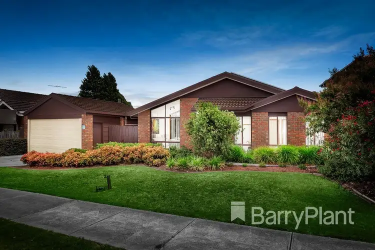 29 Hawkes Drive, Mill Park VIC 3082