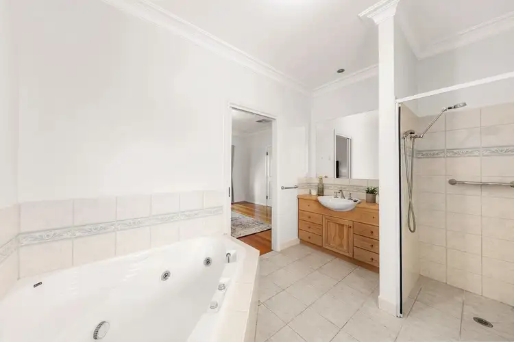 Sixth view of Homely house listing, 15 Sturrock Court, Mill Park VIC 3082