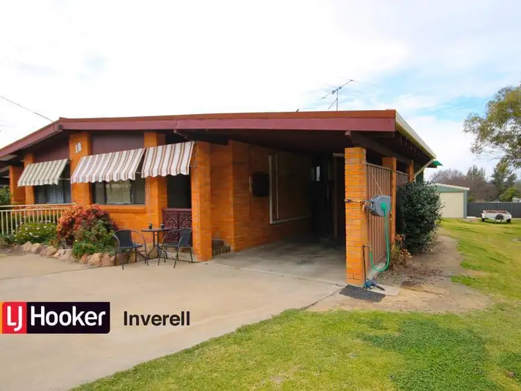 2/18 Warialda Road, Inverell NSW 2360