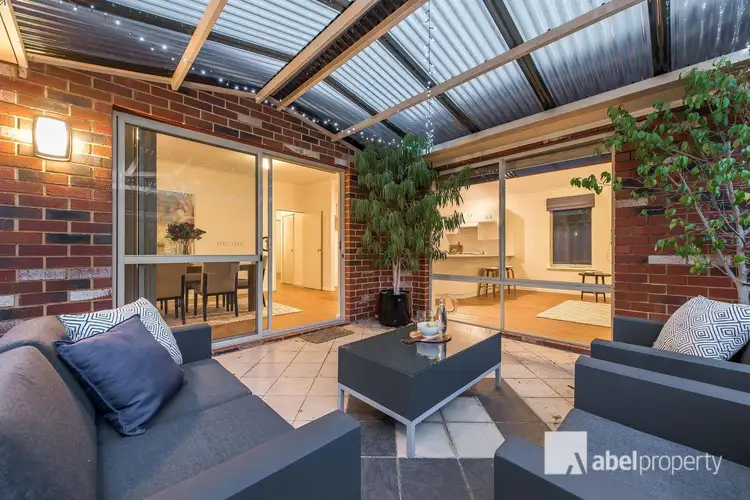 18 Plowman Circle, Maylands WA 6051