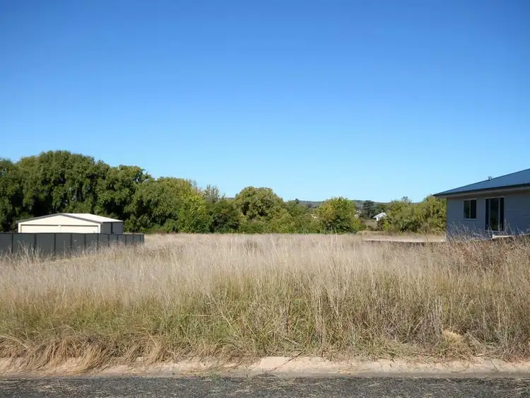 27 Brownleigh Vale Drive, Inverell NSW 2360