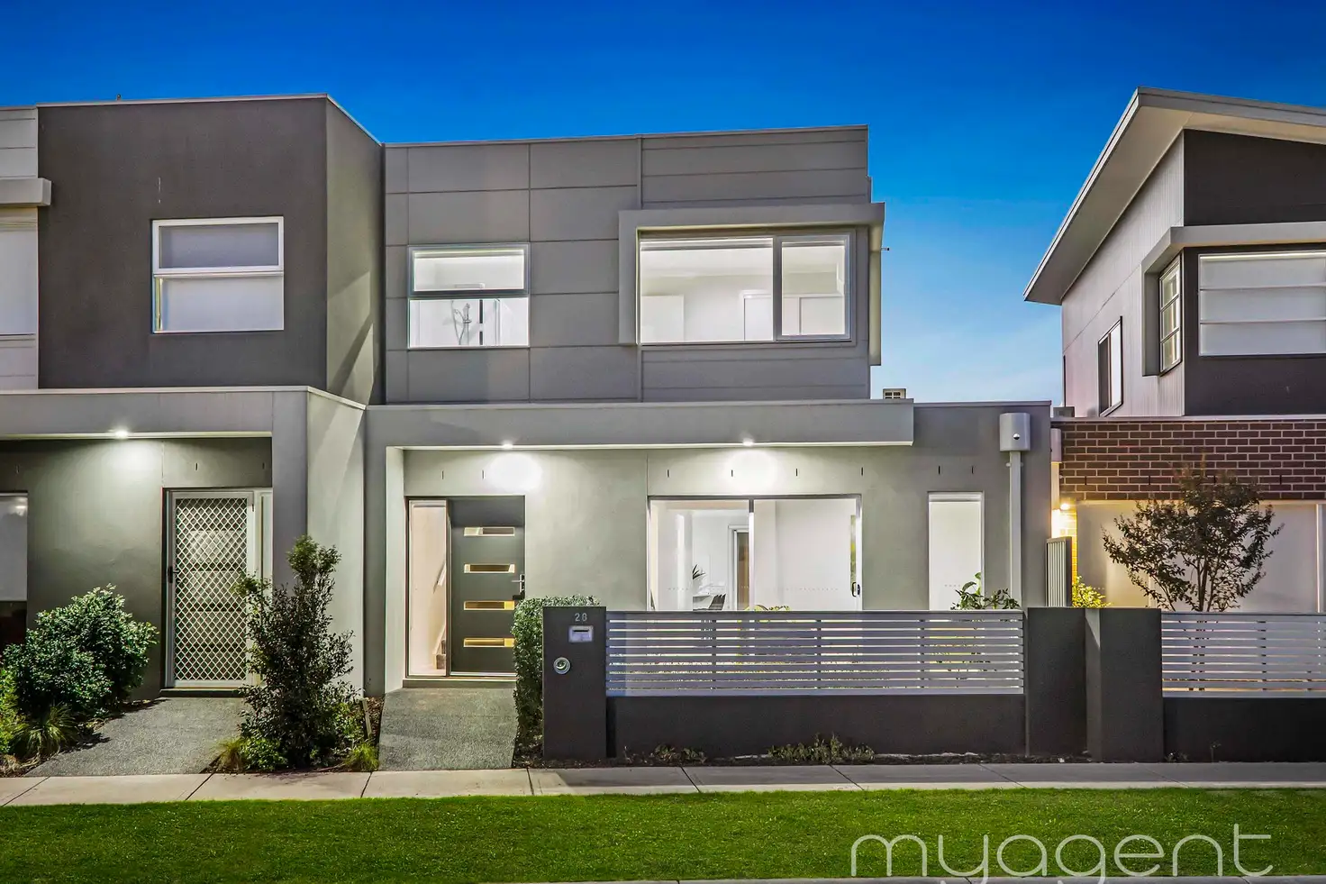 Main view of Homely townhouse listing, 28 Debra Avenue, Pakenham VIC 3810