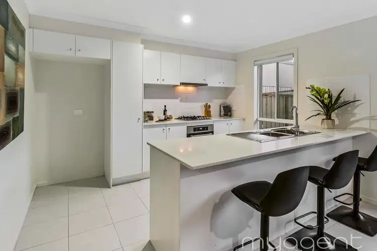 Sixth view of Homely townhouse listing, 28 Debra Avenue, Pakenham VIC 3810
