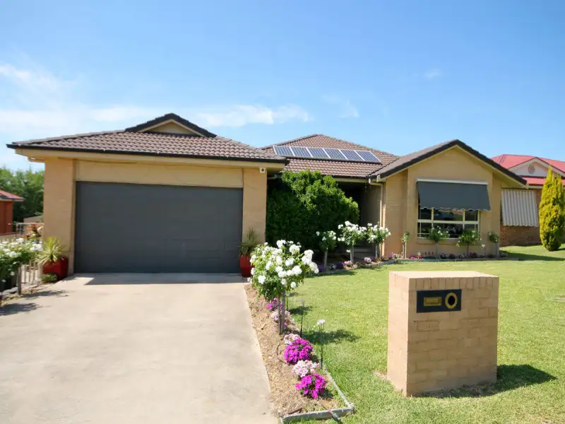 Main view of Homely house listing, 10 Crestview Place, Inverell NSW 2360