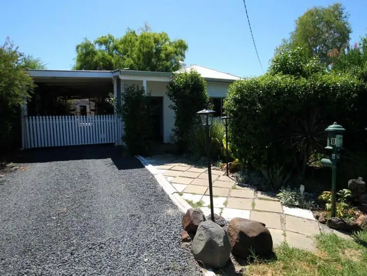 8 Hindmarsh Street, Inverell NSW 2360