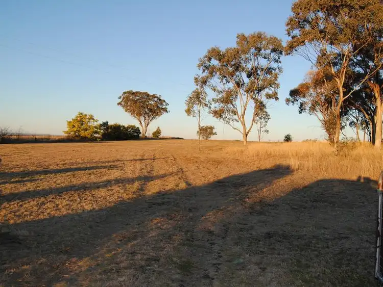 9 Masons Lane, Inverell NSW 2360