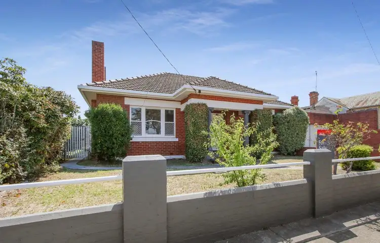 10 Francis Street, Bairnsdale VIC 3875