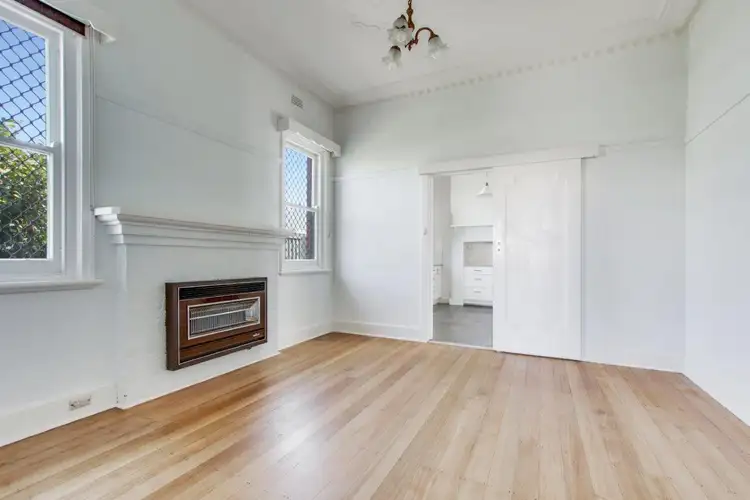 Sixth view of Homely house listing, 10 Francis Street, Bairnsdale VIC 3875