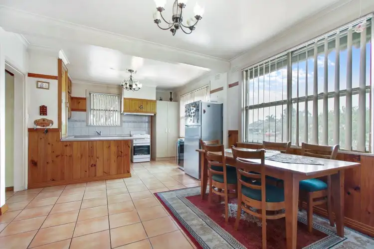Fifth view of Homely house listing, 2 Stavely Street, Bairnsdale VIC 3875