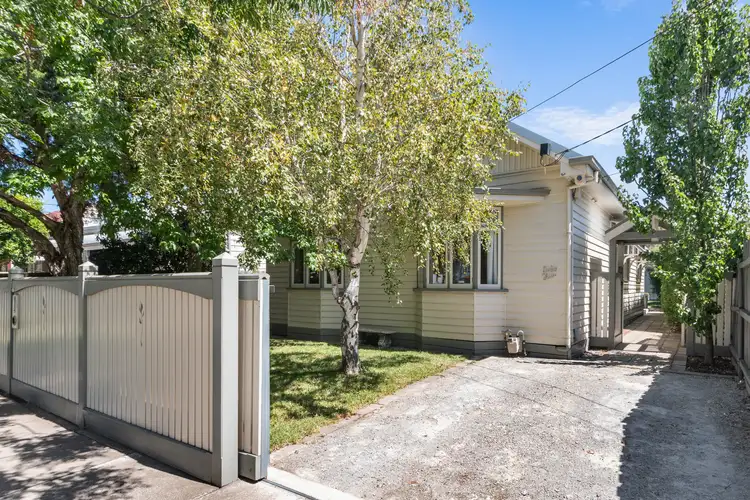 43 Elizabeth Street, Newport VIC 3015