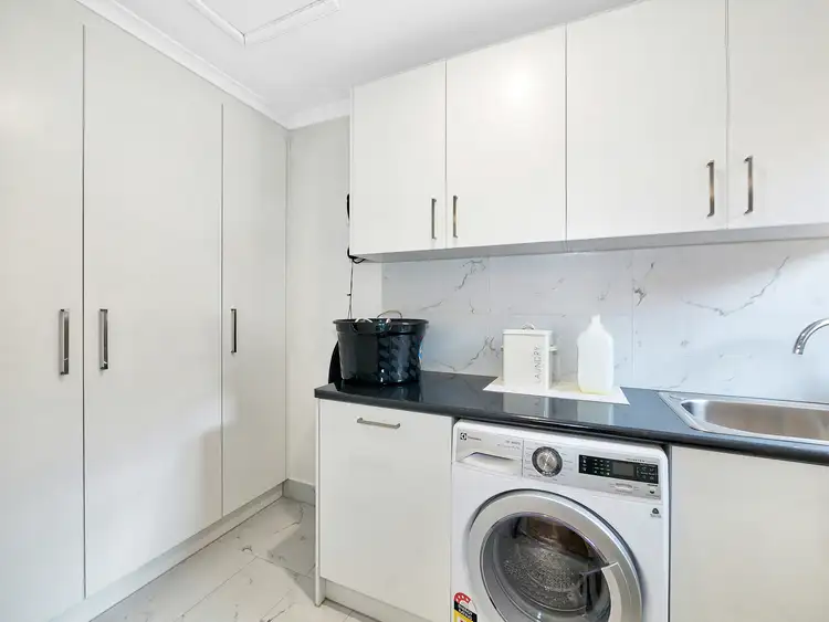 Sixth view of Homely house listing, 15 Julia Court, Cranbourne North VIC 3977