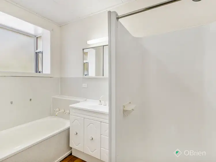 Fifth view of Homely house listing, 18 Brentwood Crescent, Frankston VIC 3199
