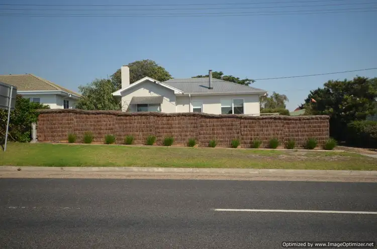 39 Main Road, Paynesville VIC 3880