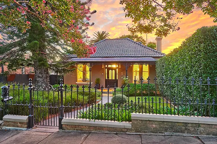 1 Service Avenue, Ashfield NSW 2131