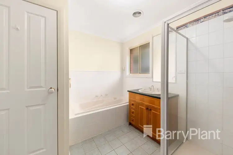 Sixth view of Homely unit listing, 5 San Marco Place, Mill Park VIC 3082