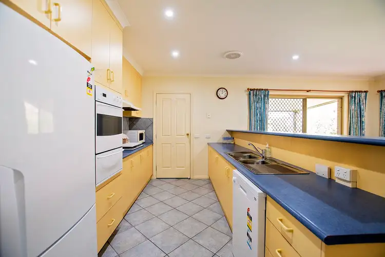 Fourth view of Homely house listing, 2 John Close, Echuca VIC 3564