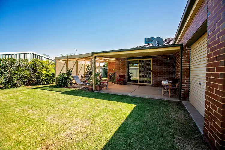 Fifth view of Homely house listing, 2 John Close, Echuca VIC 3564