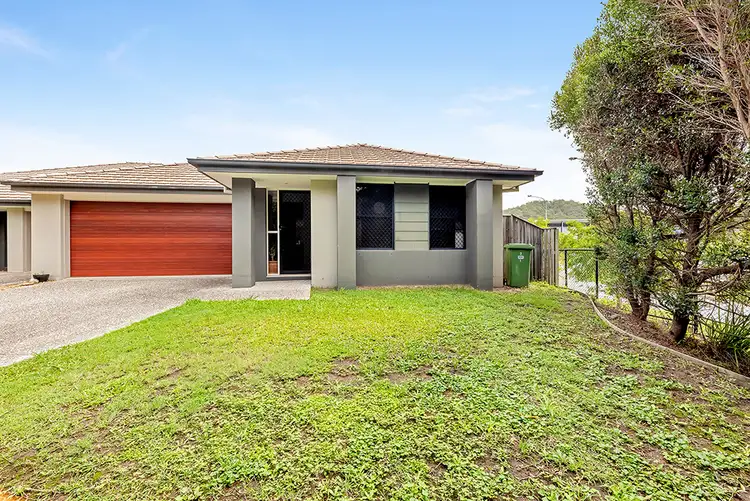 2/1 Starkey Street, Pacific Pines QLD 4211