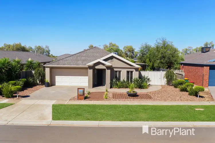 22 Sirius Way, Kurunjang VIC 3337