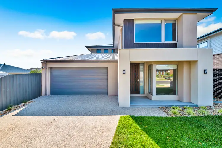 61 Pearl Bay Passage