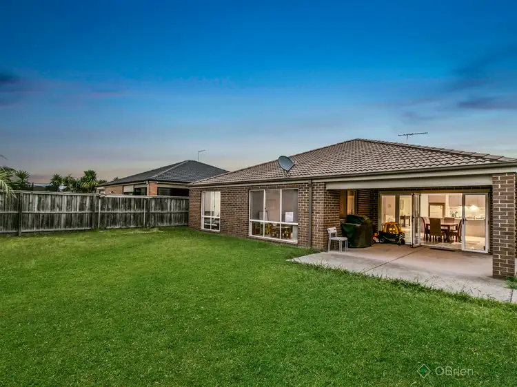 Sixth view of Homely house listing, 12 Els Court, Berwick VIC 3806