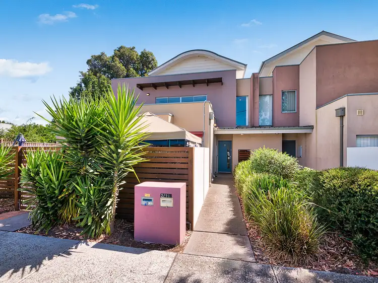 Main view of Homely unit listing, 2/19 Lats Avenue, Carrum Downs VIC 3201