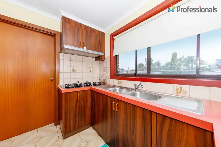 Fourth view of Homely house listing, 17 Shakespeare Drive, Delahey VIC 3037