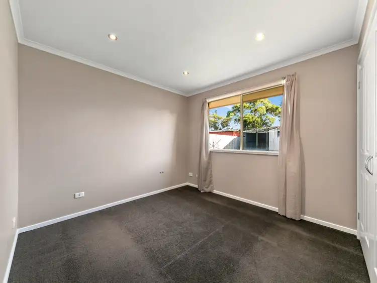 Sixth view of Homely house listing, 7 Cheshunt Court, Cranbourne North VIC 3977