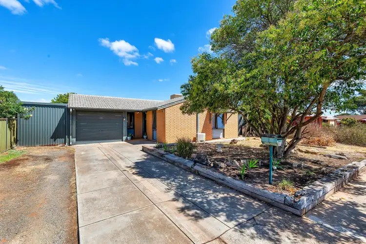 29 Warooka Crescent, Smithfield SA 5114