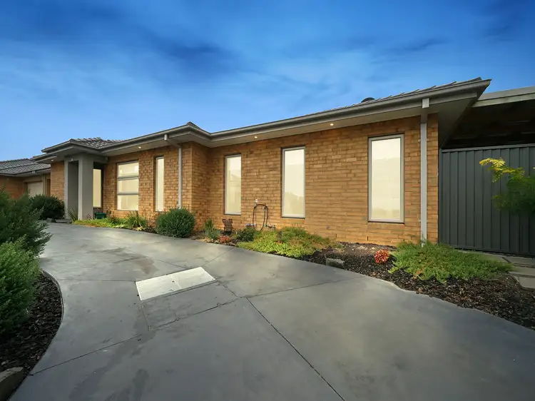 Main view of Homely house listing, 34 Genevieve Circuit, Cranbourne East VIC 3977
