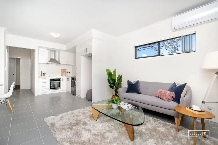 7/4 Kennerly Street, Cloverdale WA 6105