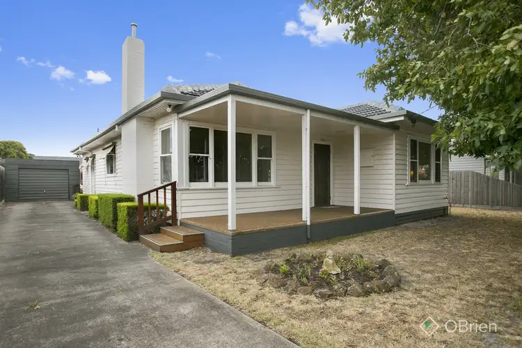 11 Mernda Avenue, Bonbeach VIC 3196