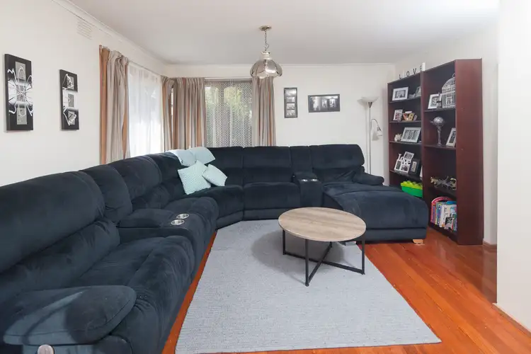 Second view of Homely house listing, 4 Quirk Court, Endeavour Hills VIC 3802