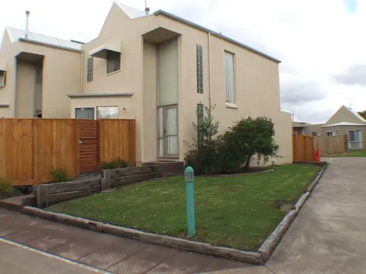 9/8 Barkly Street, Portland VIC 3305
