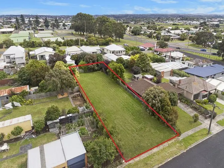 31 Dutton Street, Portland VIC 3305
