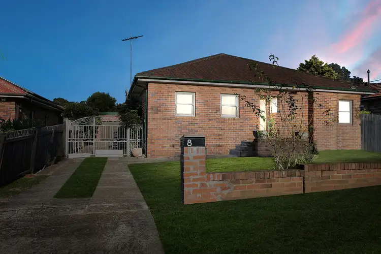 8 Mooral Avenue, Punchbowl NSW 2196