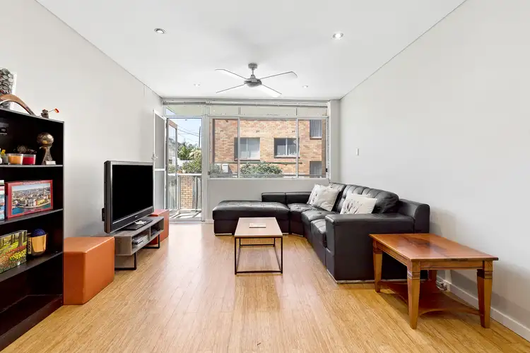 Main view of Homely apartment listing, 2/132 Queenscliff Road, Queenscliff NSW 2096