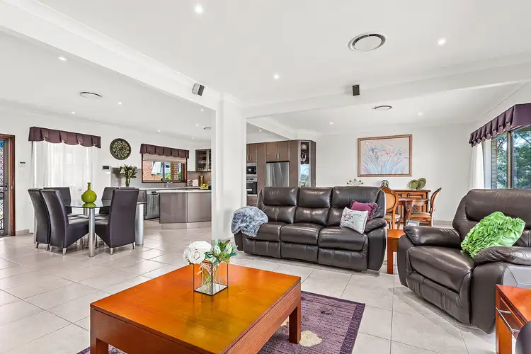 32 Arvenis Crescent, Balgownie NSW 2519