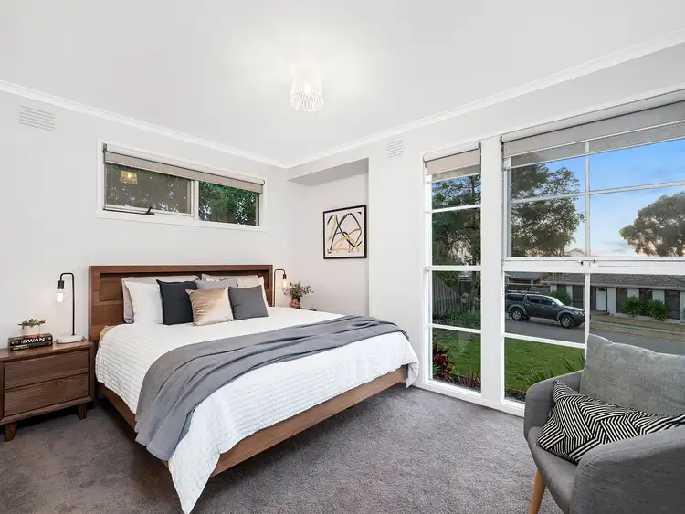 Fifth view of Homely house listing, 3 Hughes Close, Endeavour Hills VIC 3802