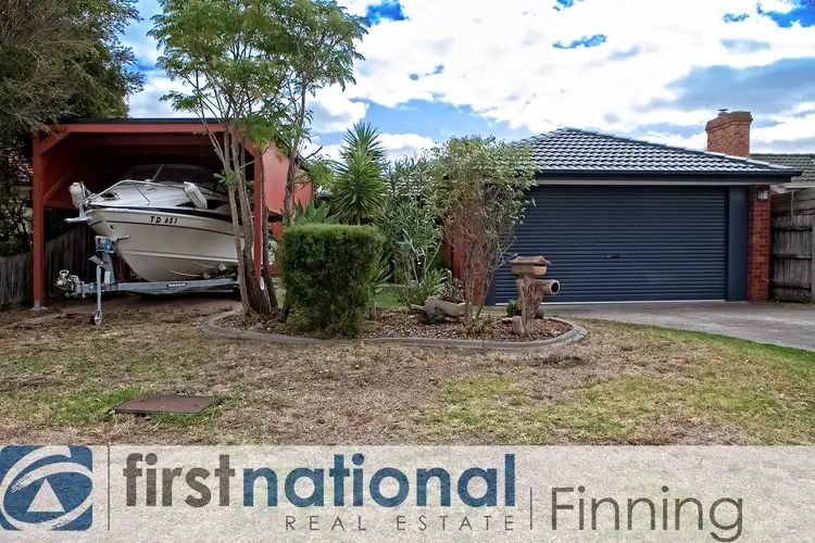 17 Friendship Close, Cranbourne West VIC 3977