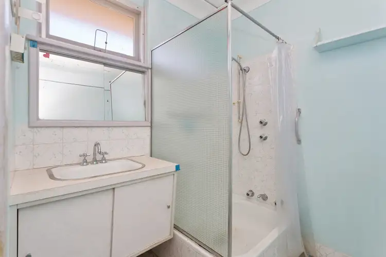 Sixth view of Homely semi-detached listing, 1/73 Bank Street, East Victoria Park WA 6101