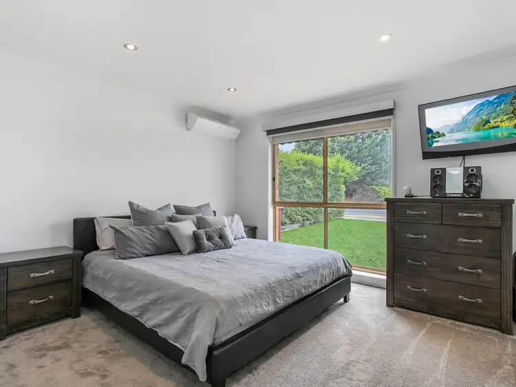 Second view of Homely house listing, 33 Maramba Drive, Narre Warren VIC 3805