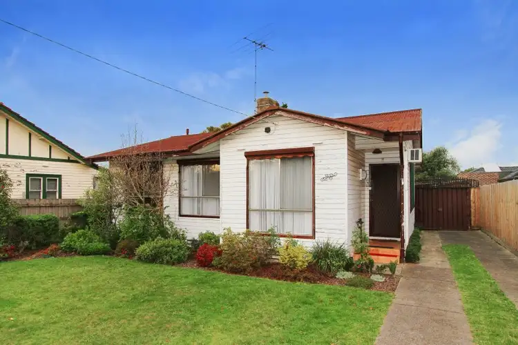 28 Acheron Avenue, Reservoir VIC 3073