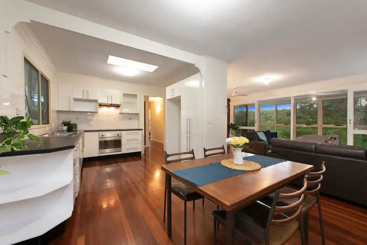 7 Baloo Street, Holland Park West QLD 4121