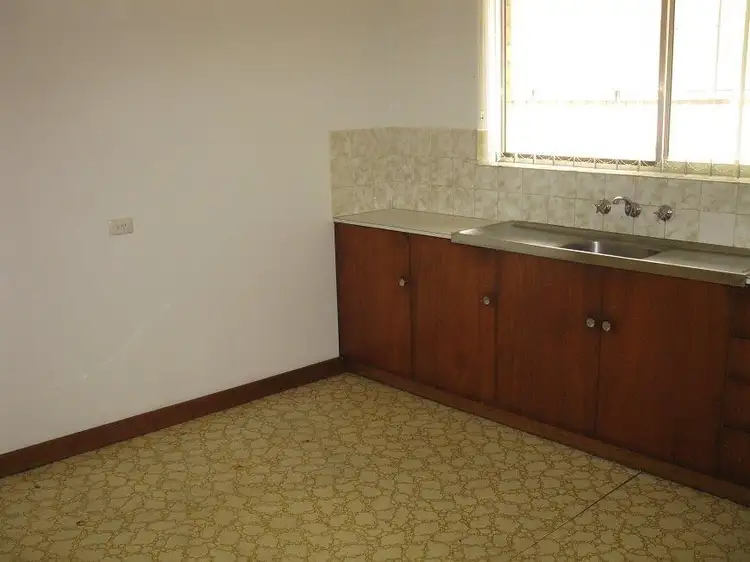 Third view of Homely block of units listing, 1-4/20 Derrington Street, Mount Gambier SA 5290