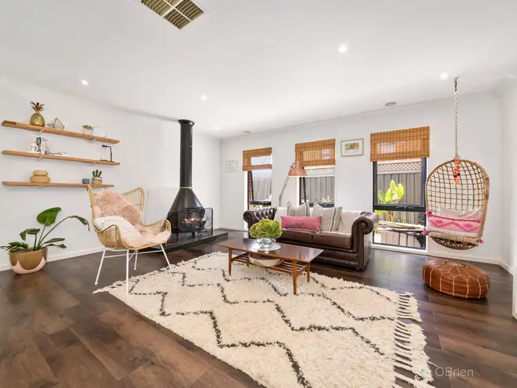 Second view of Homely house listing, 8 Merlin Drive, Cranbourne North VIC 3977