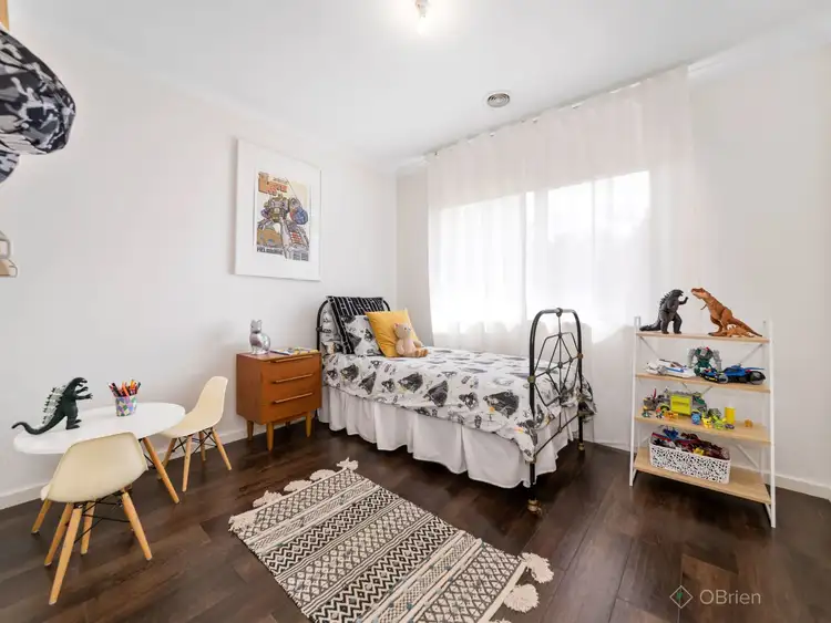 Fifth view of Homely house listing, 8 Merlin Drive, Cranbourne North VIC 3977