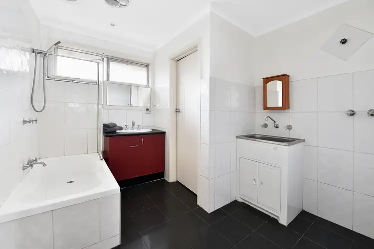 Fifth view of Homely unit listing, 5/1 Adrienne Crescent, Mount Waverley VIC 3149
